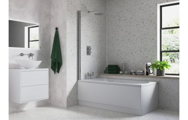 800x1500mm Single Curved Bath Screen (6mm) - Chrome